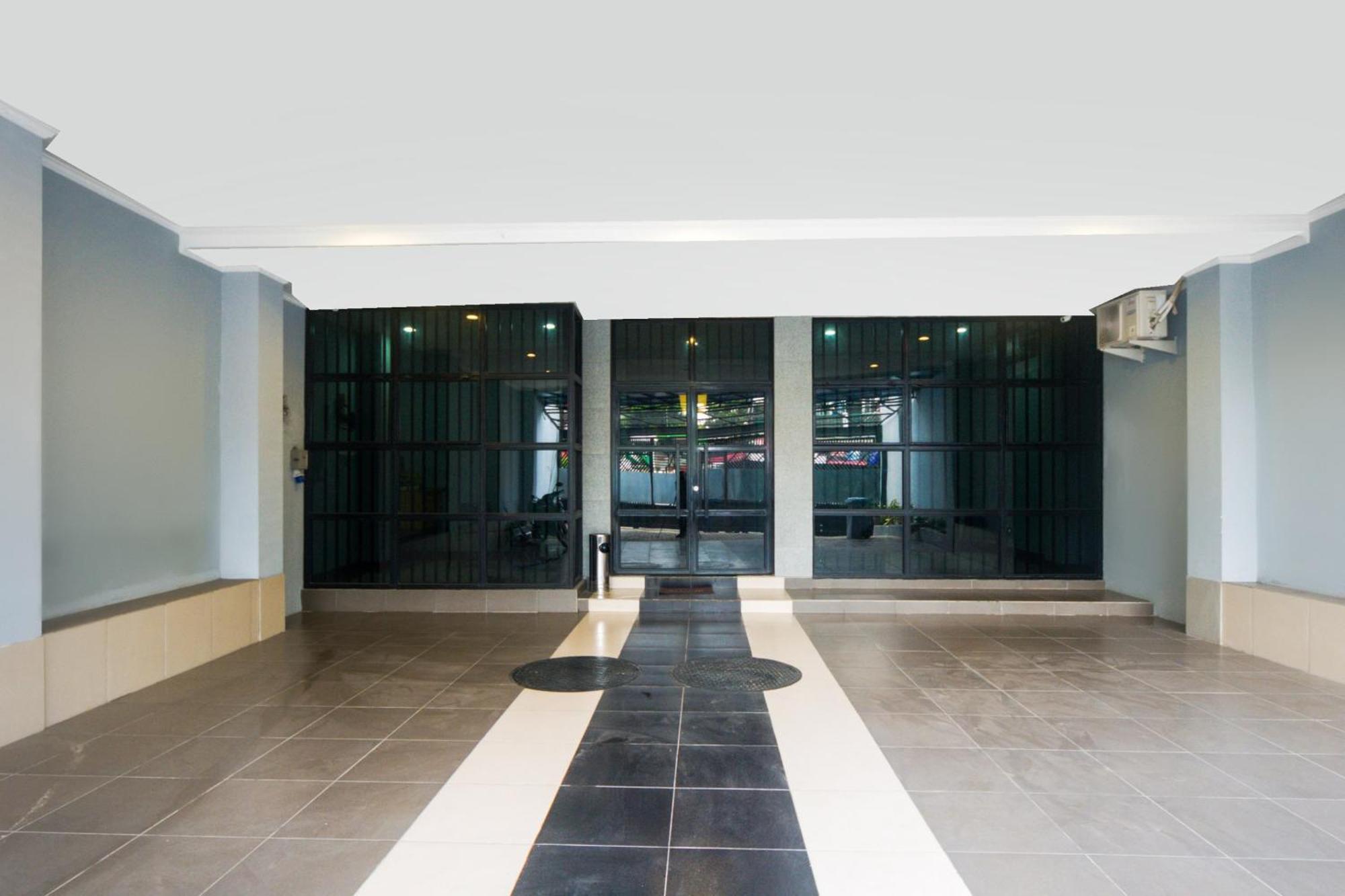 Mencil Super Oyo 3354 Homia Residence מראה חיצוני תמונה