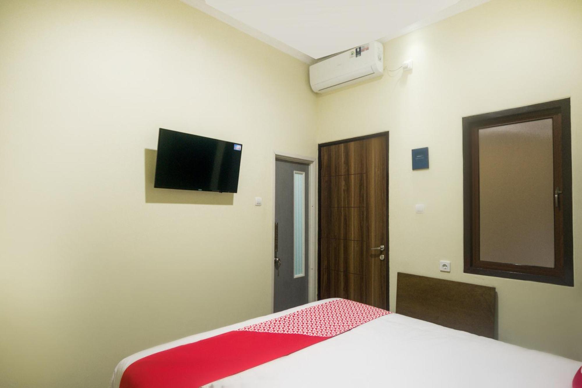Mencil Super Oyo 3354 Homia Residence מראה חיצוני תמונה